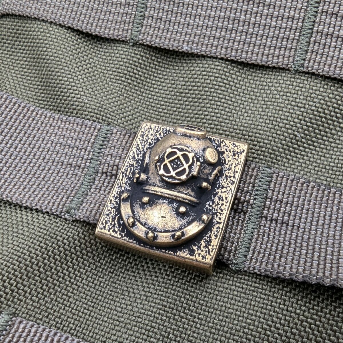 Diving Helmet Molle clip