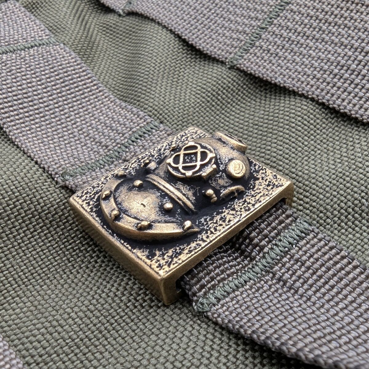 Diving Helmet Molle clip