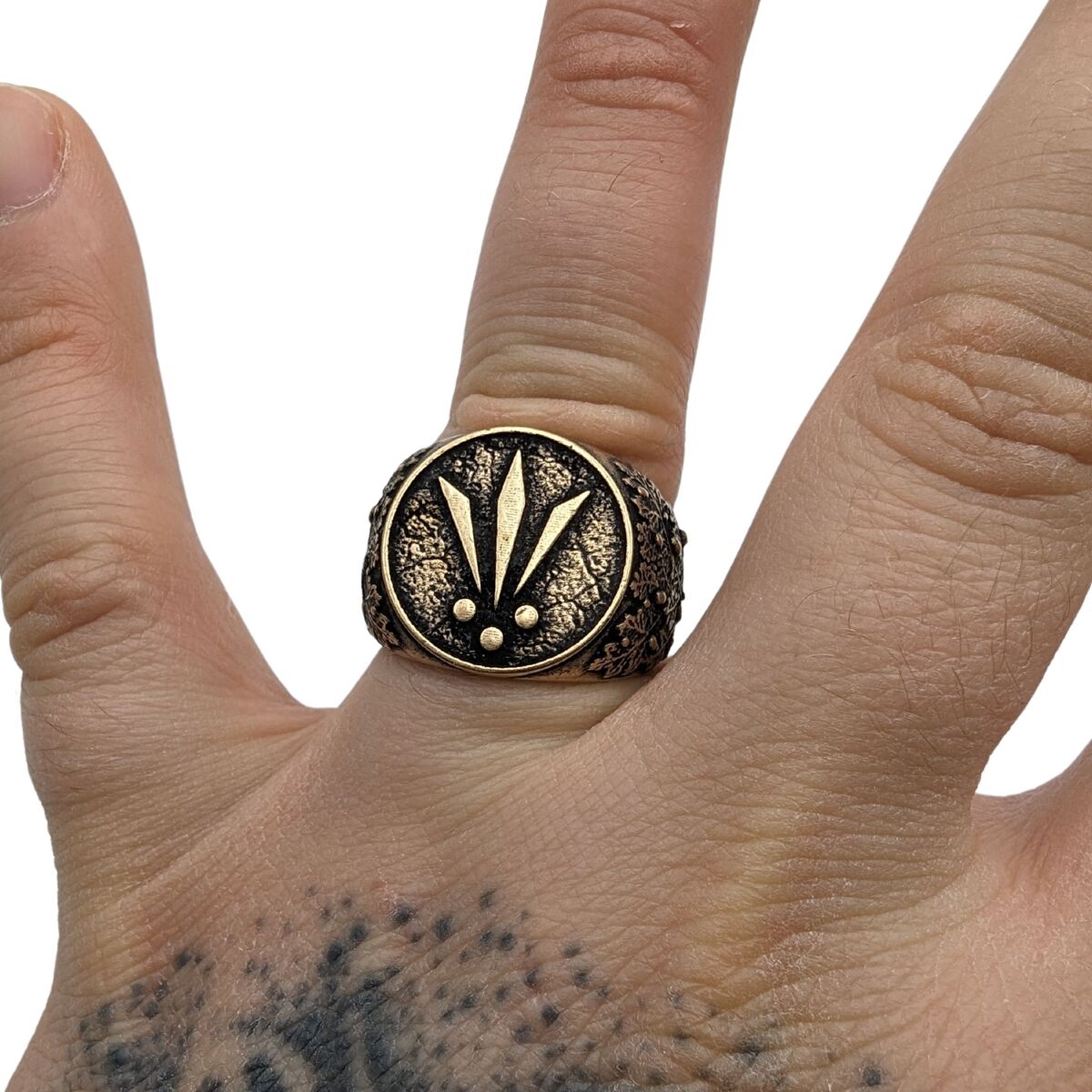 Awen signet ring