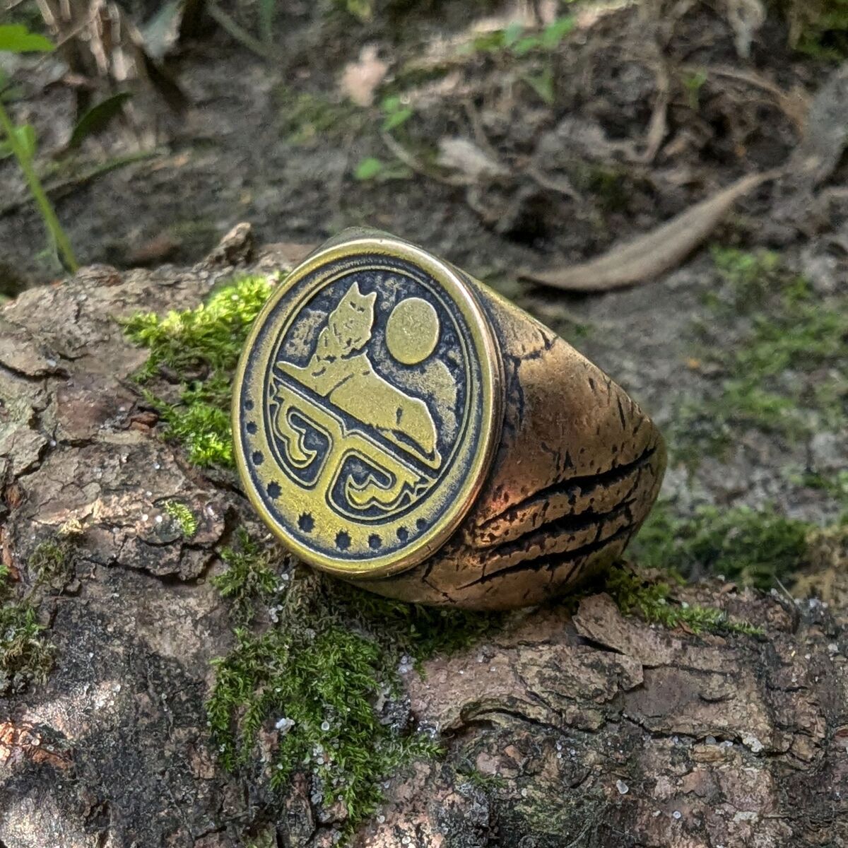 Ichkerian flag ring