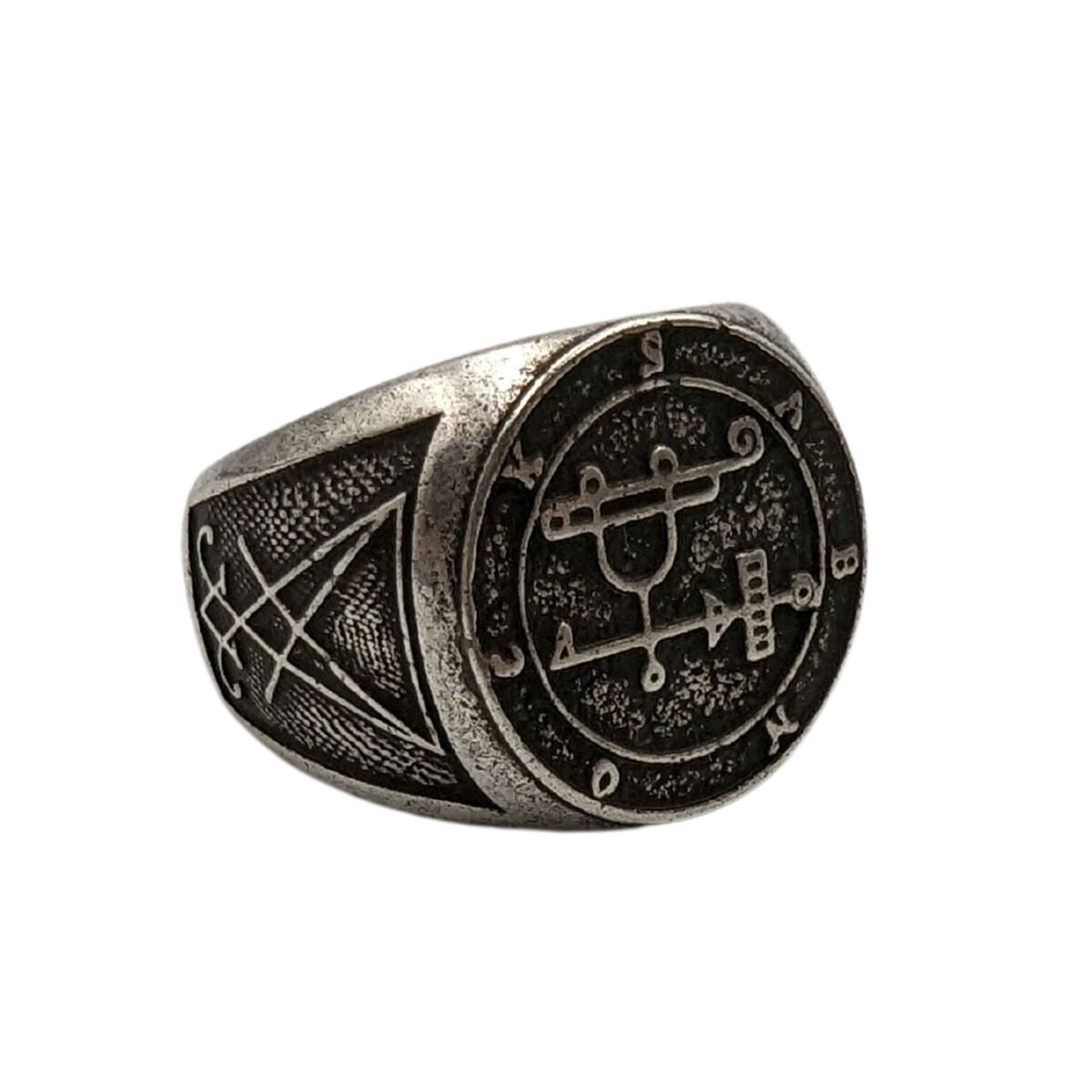 Sabnock sigil ring