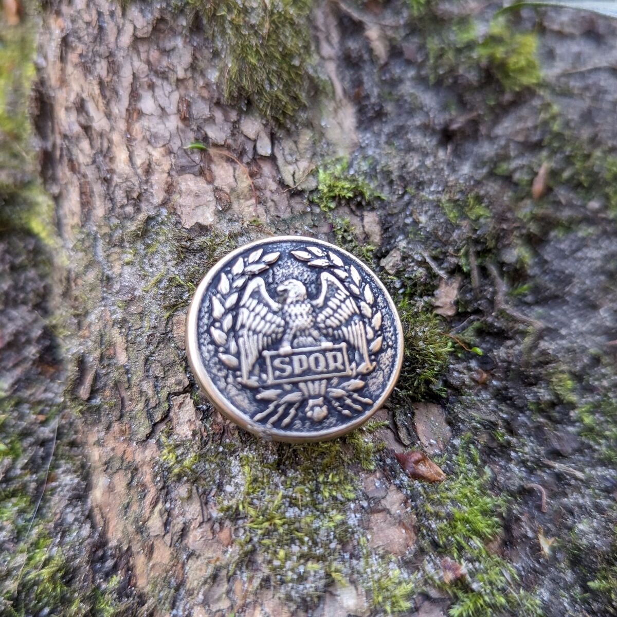 Aquila eagle paracord bead