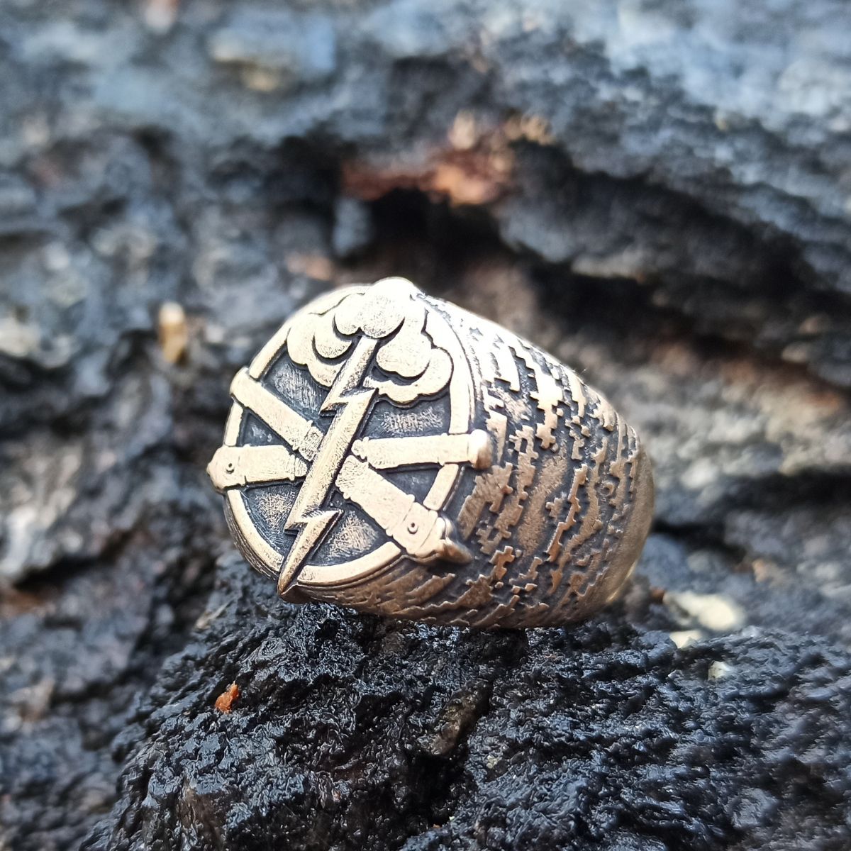 Missile Troops and Artillery ring