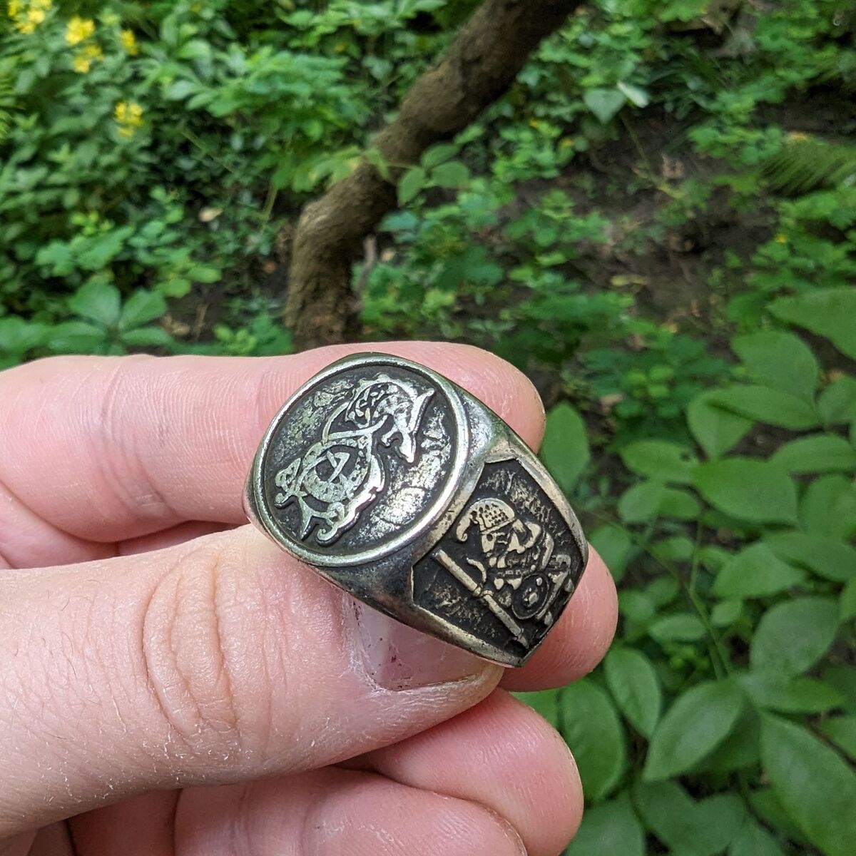 Fenrir wolf signet ring
