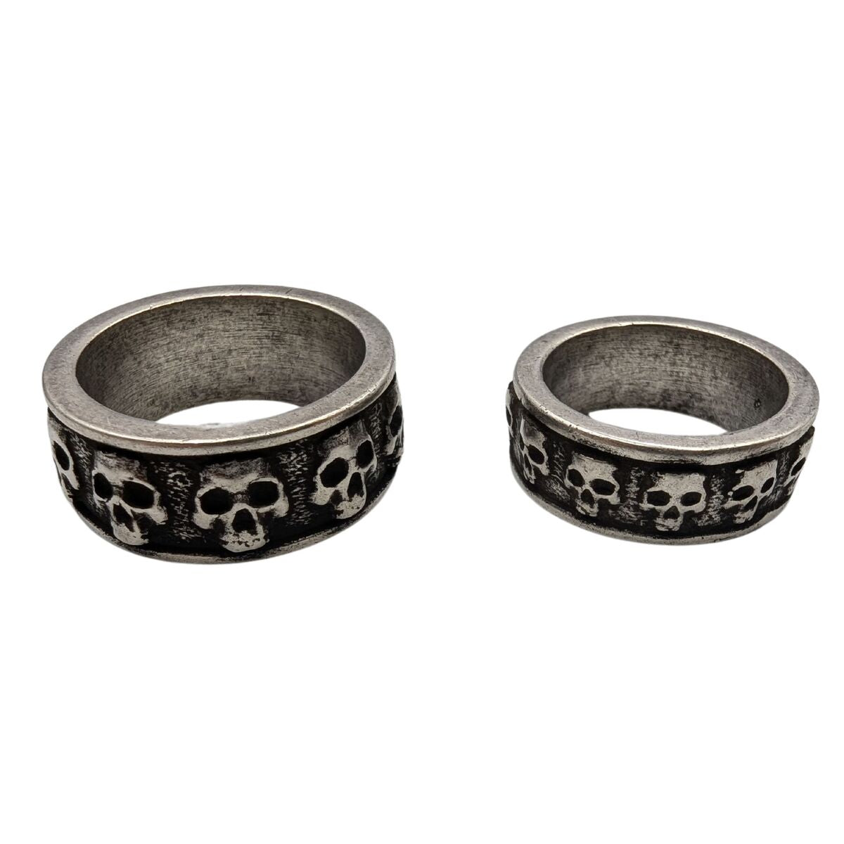 Skull band ring