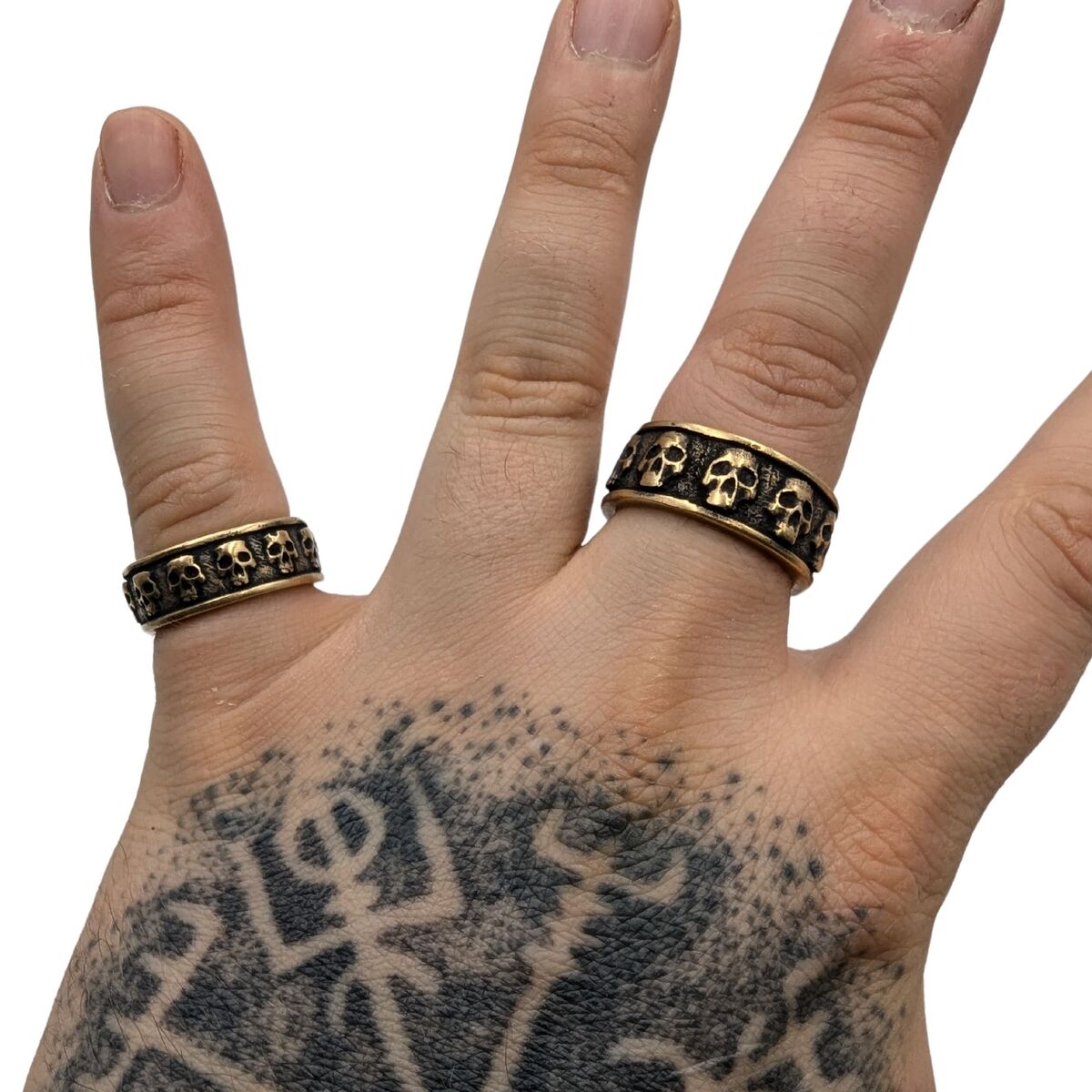 Skull band ring