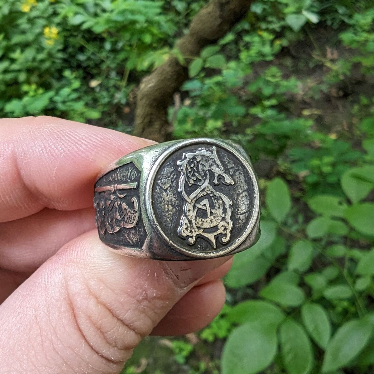 Fenrir wolf signet ring