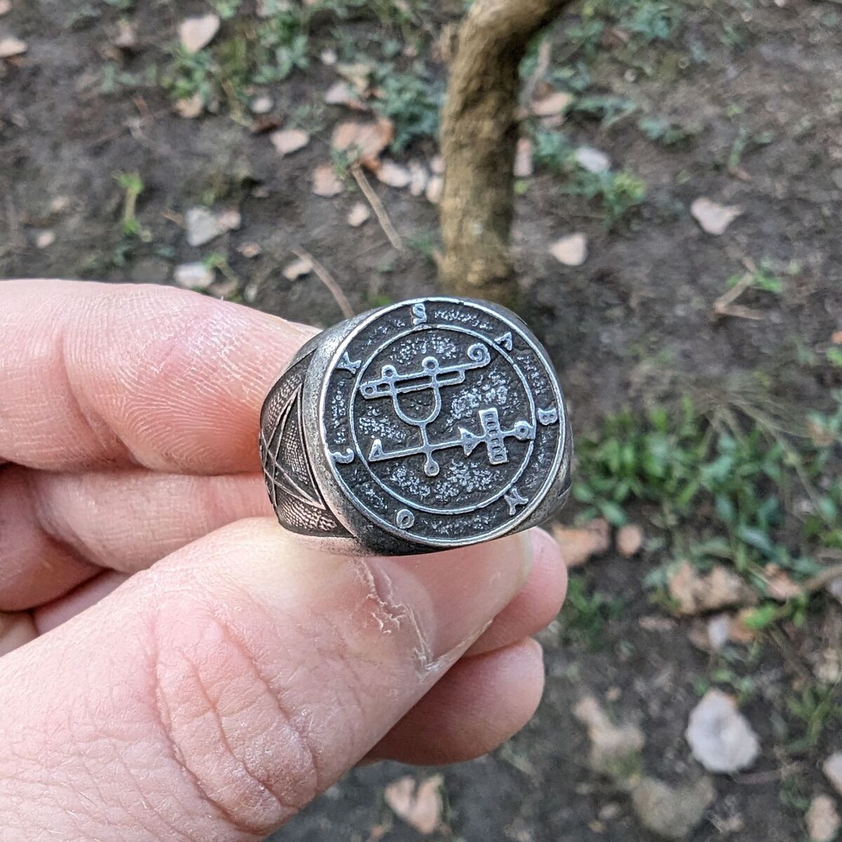 Sabnock sigil ring