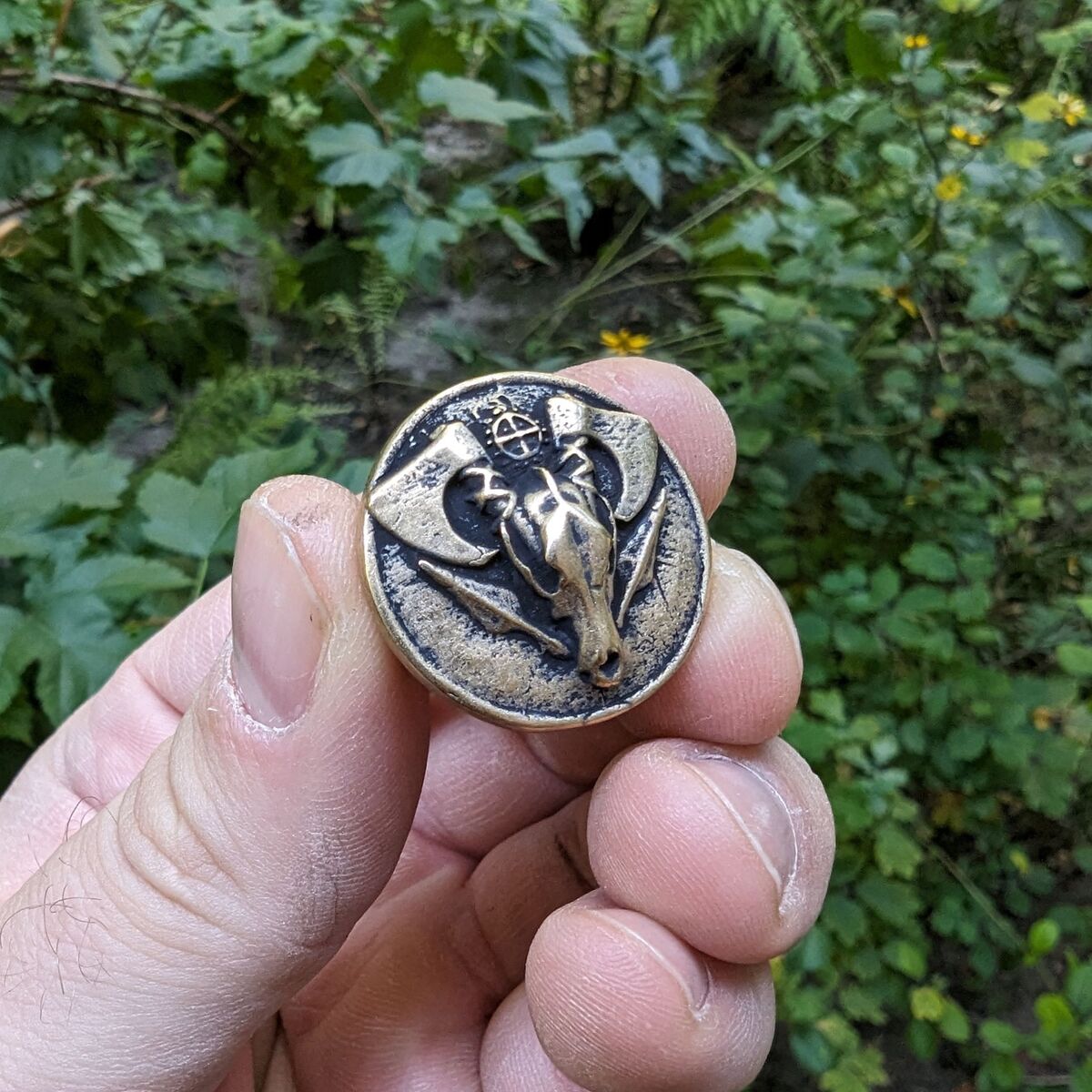 Wolf skull paracord bead