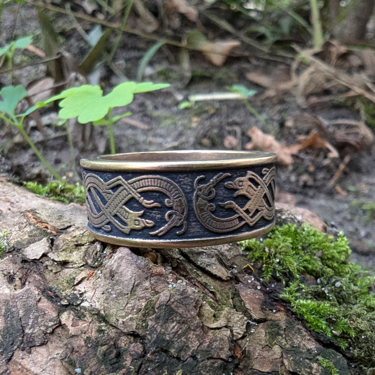 Jelling ornament ring