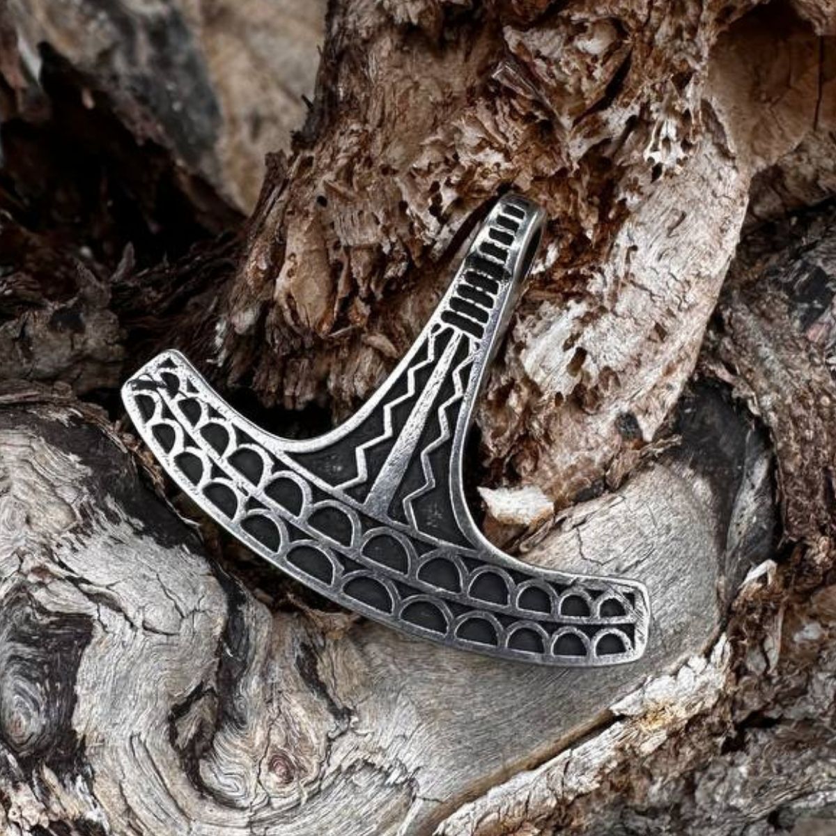 Ukko Mjolnir replica pendant