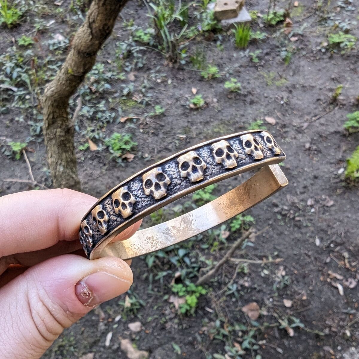 Heavy skull arm ring bracelet
