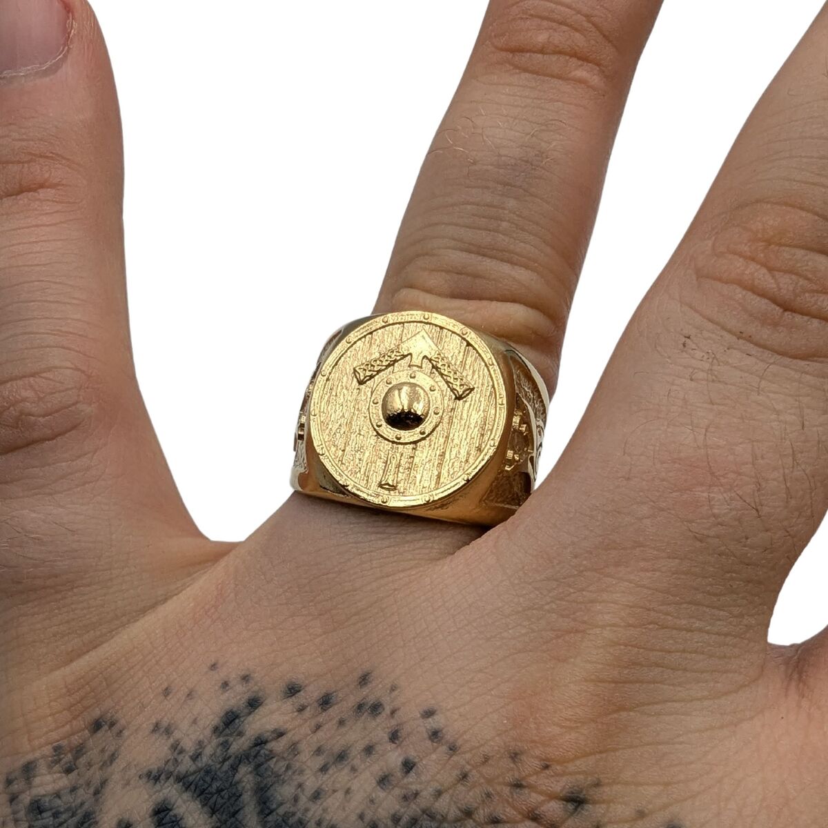 Tiwaz rune shield ring