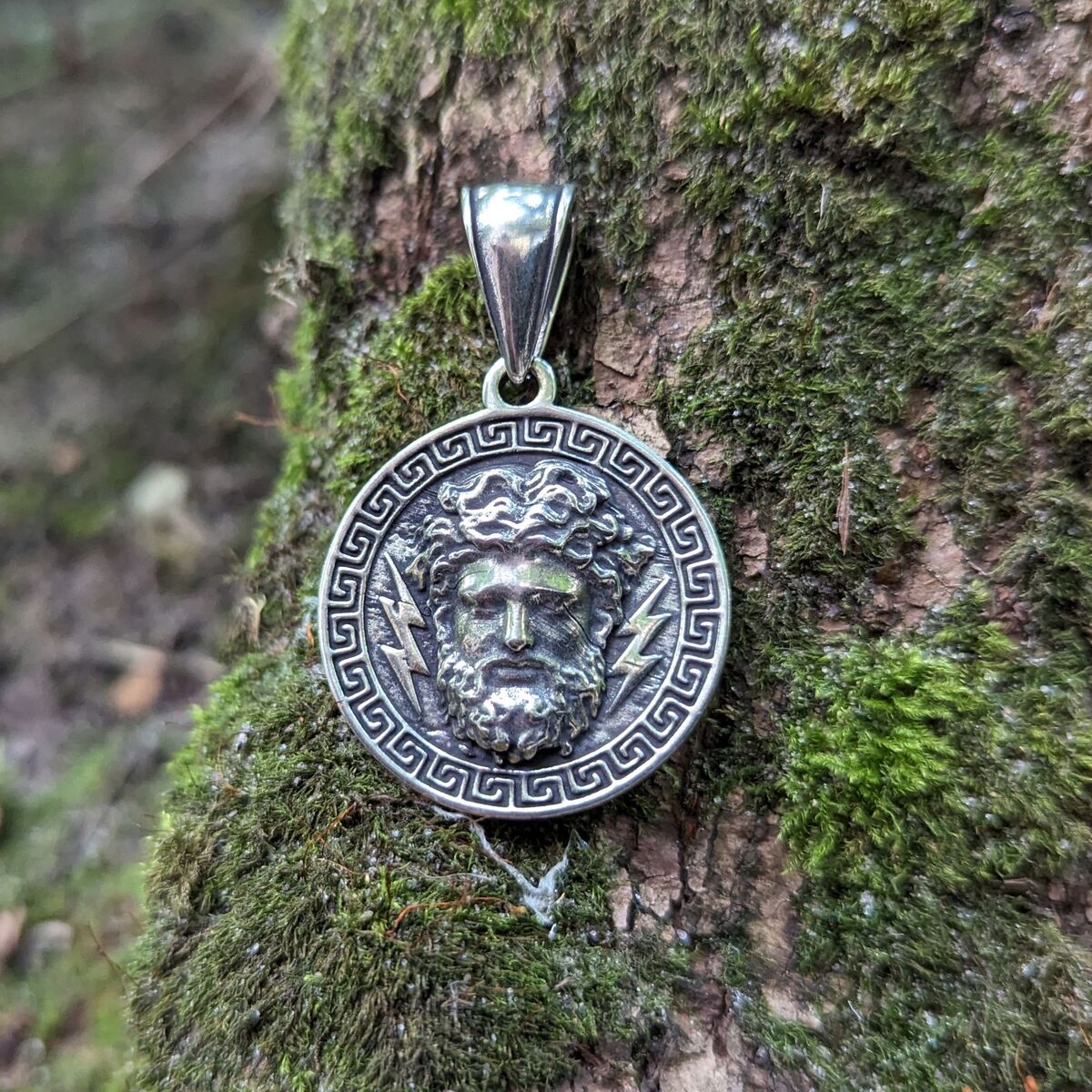 Zeus pendant