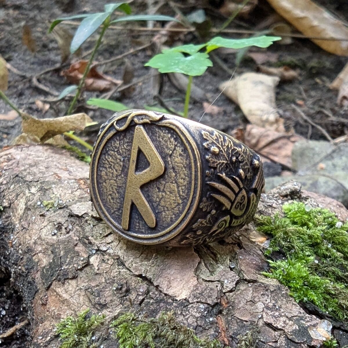 Raido rune signet ring