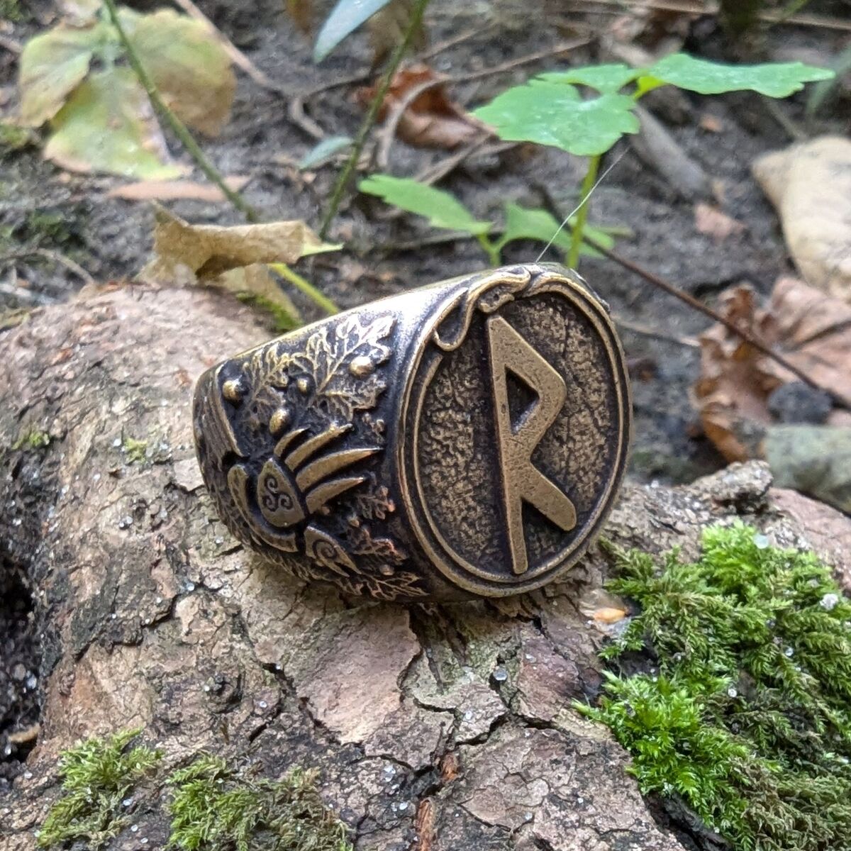 Raido rune signet ring