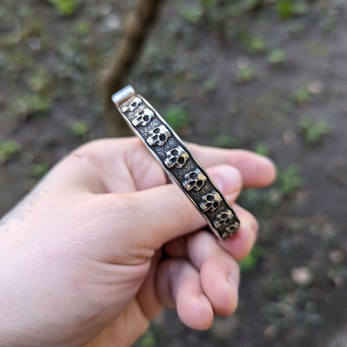 Heavy skull arm ring bracelet