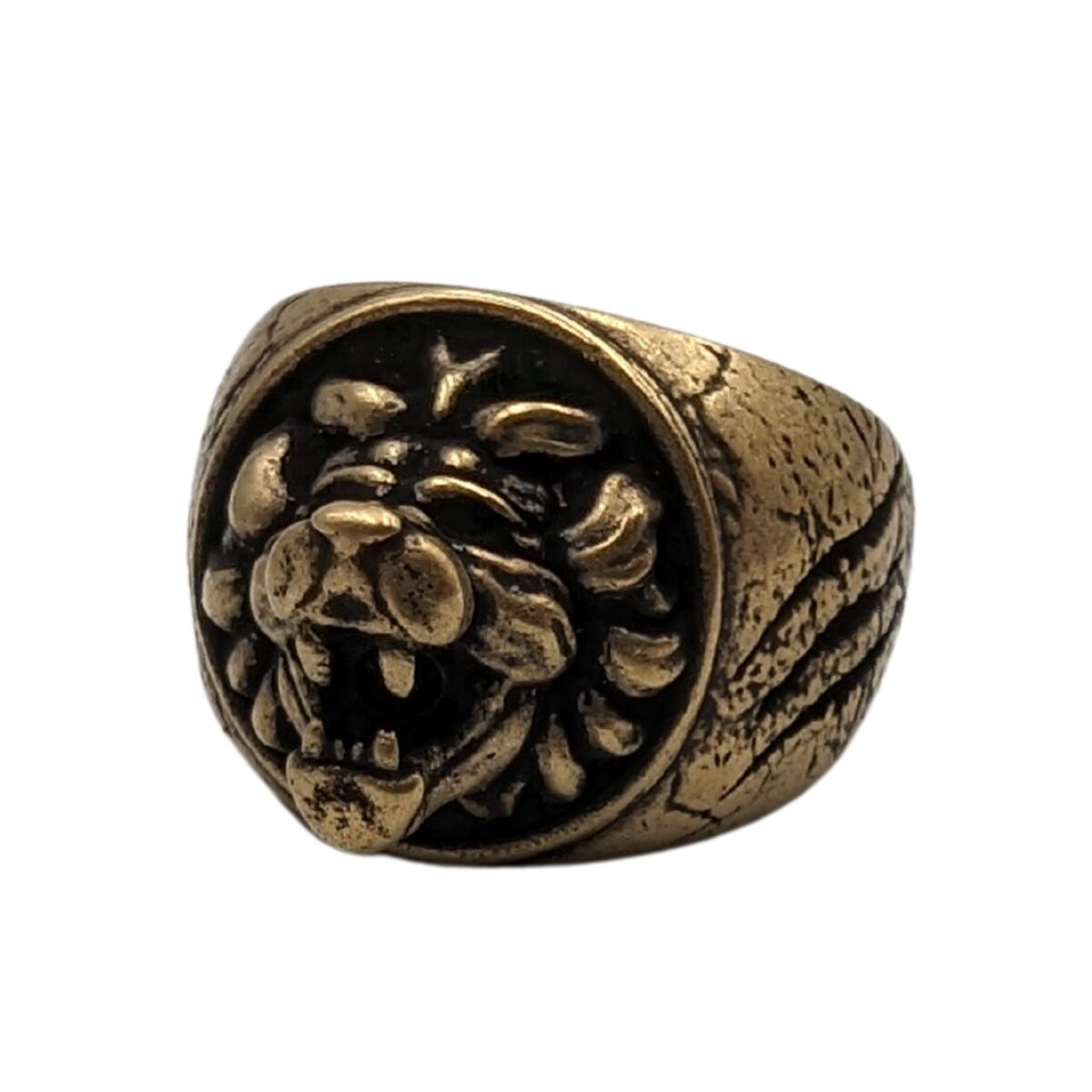 Lion signet ring 6 US Bronze with patina
