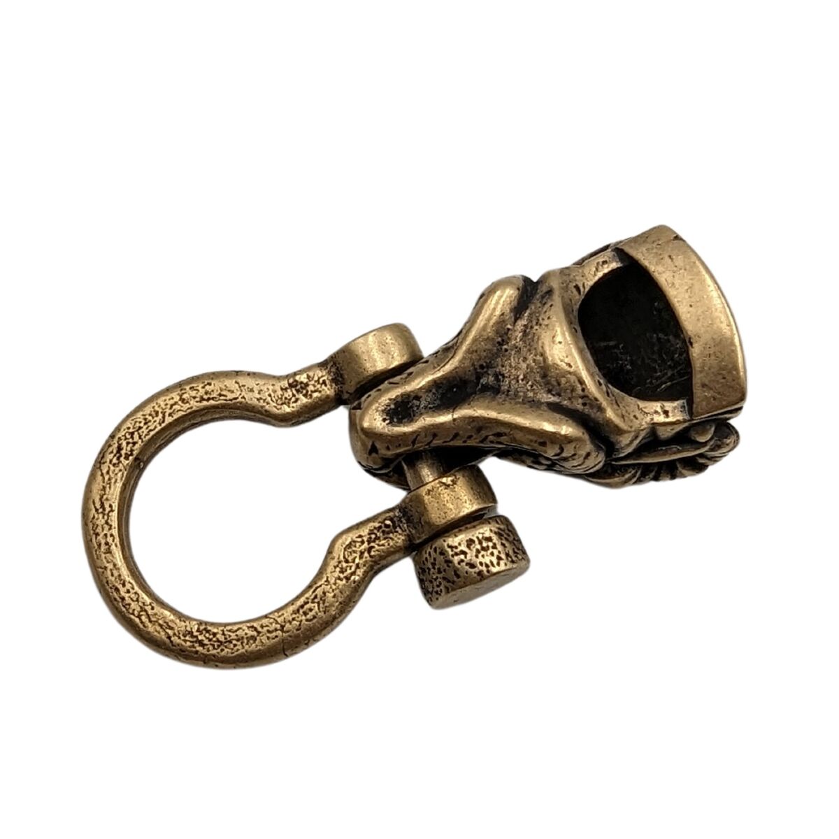 Goat head shackle clasp for paracord bracelet