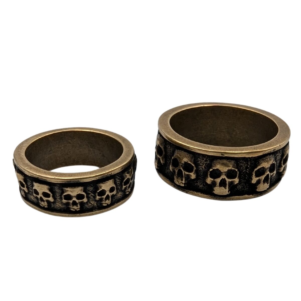 Skull band ring