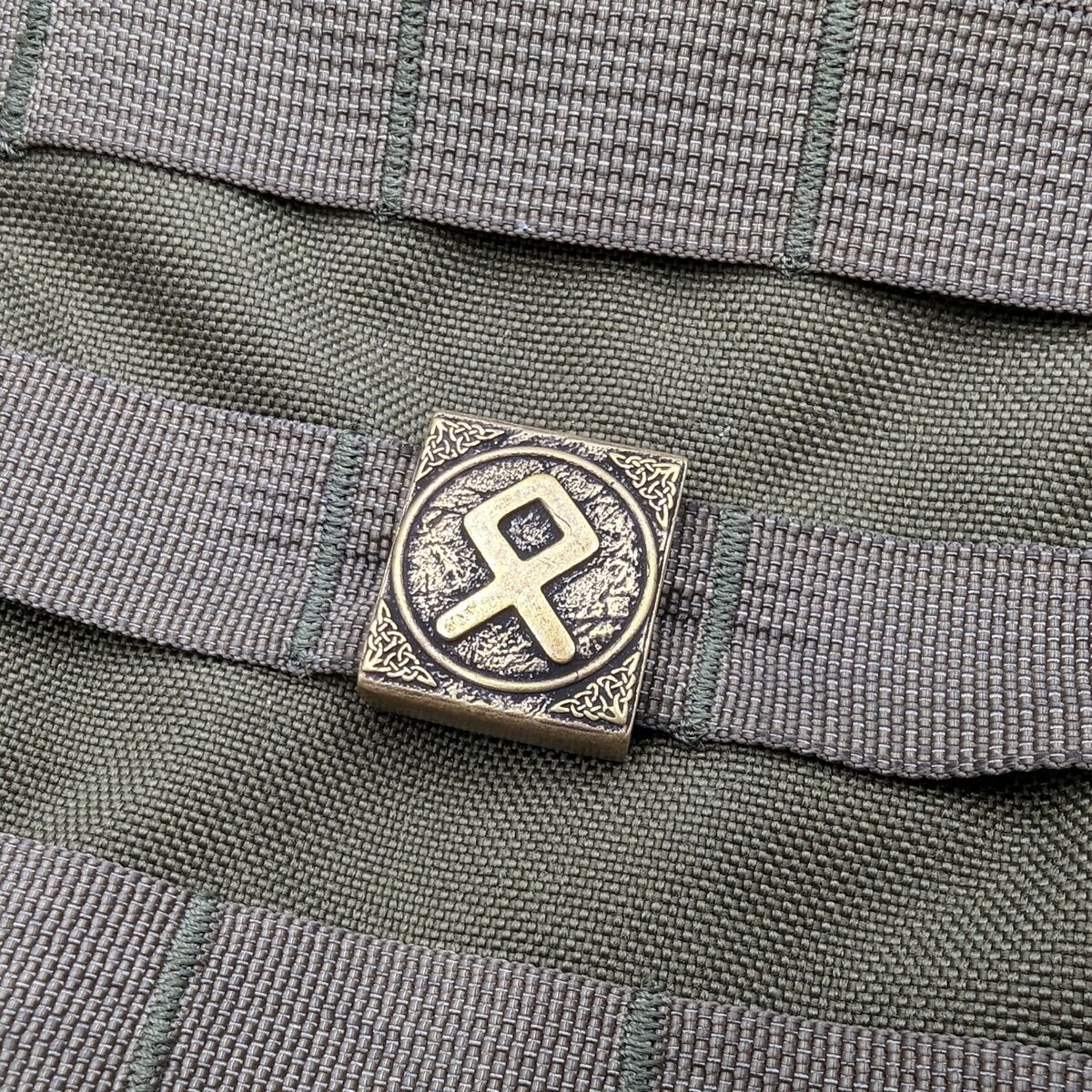 Othala rune molle clip