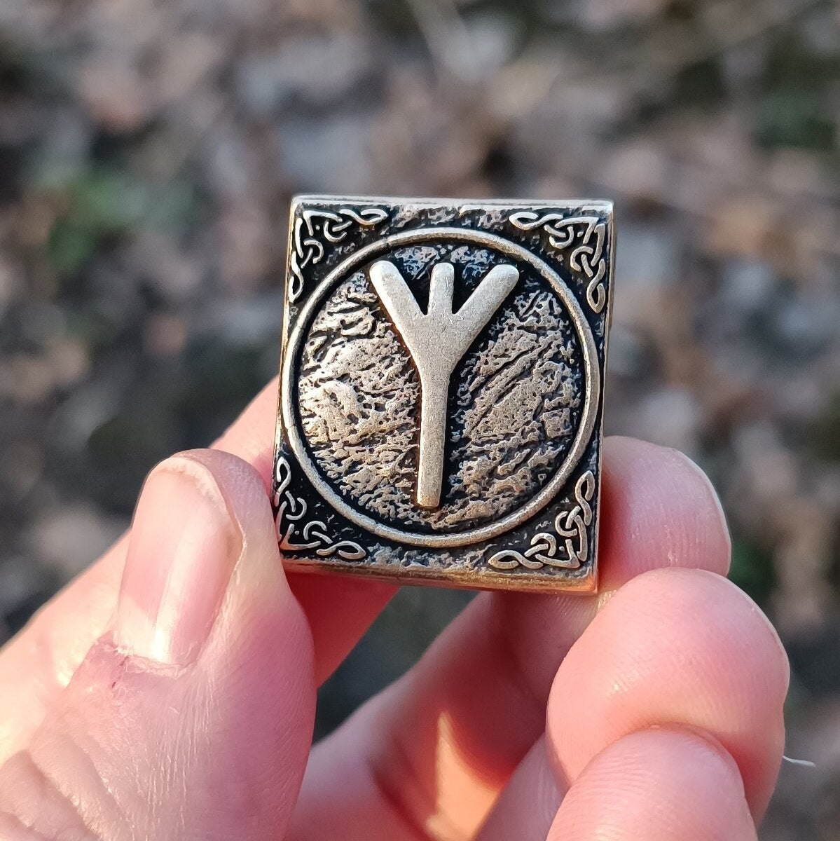 Algiz rune molle clip