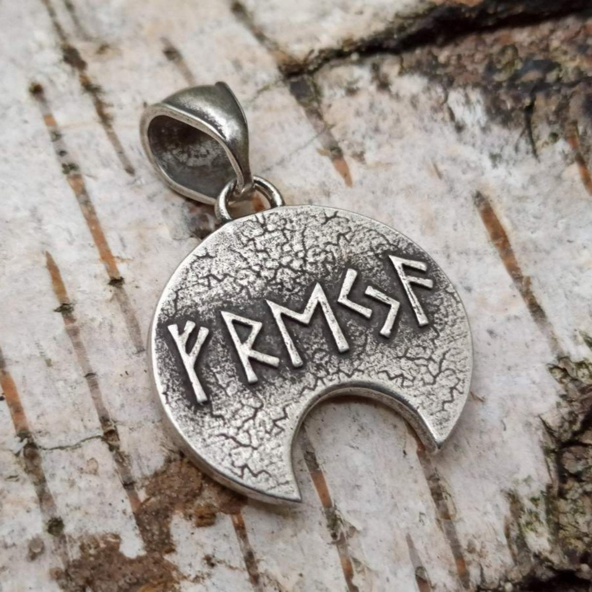 Freya goddess pendant