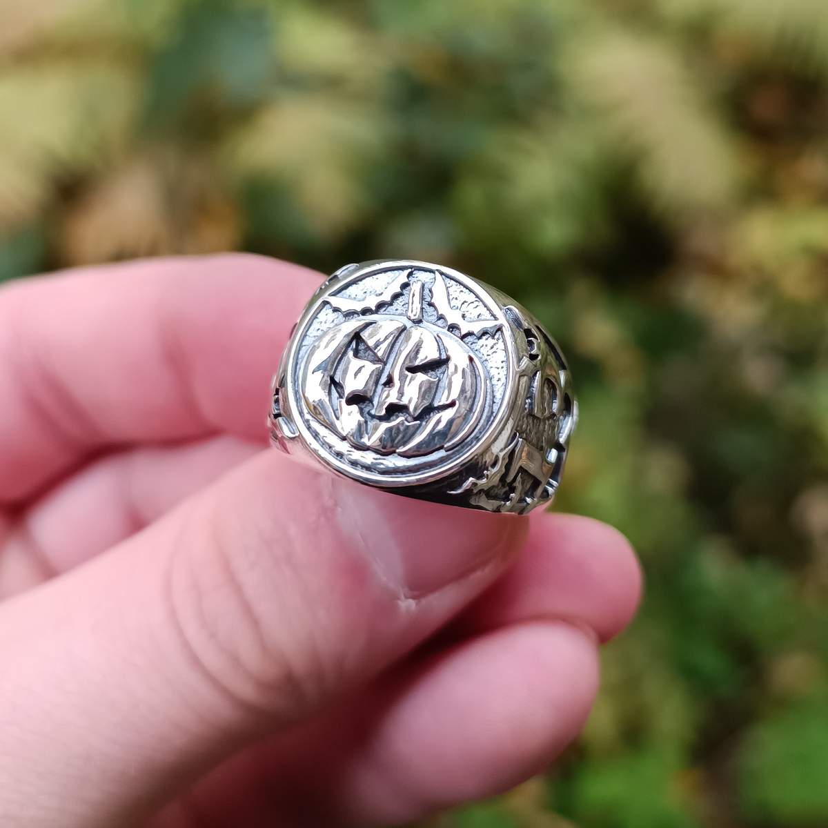 Halloween pumpkin ring