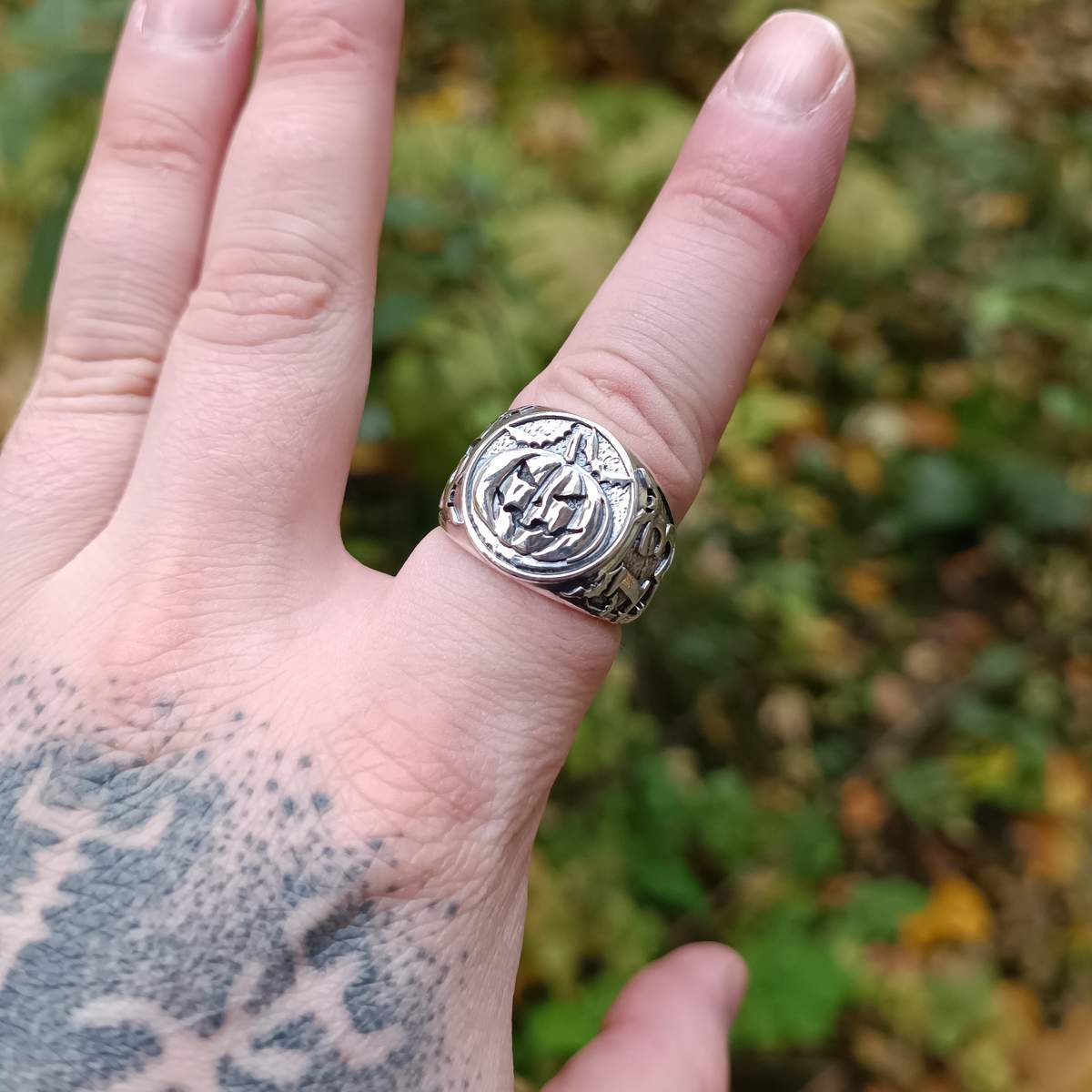 Halloween pumpkin ring