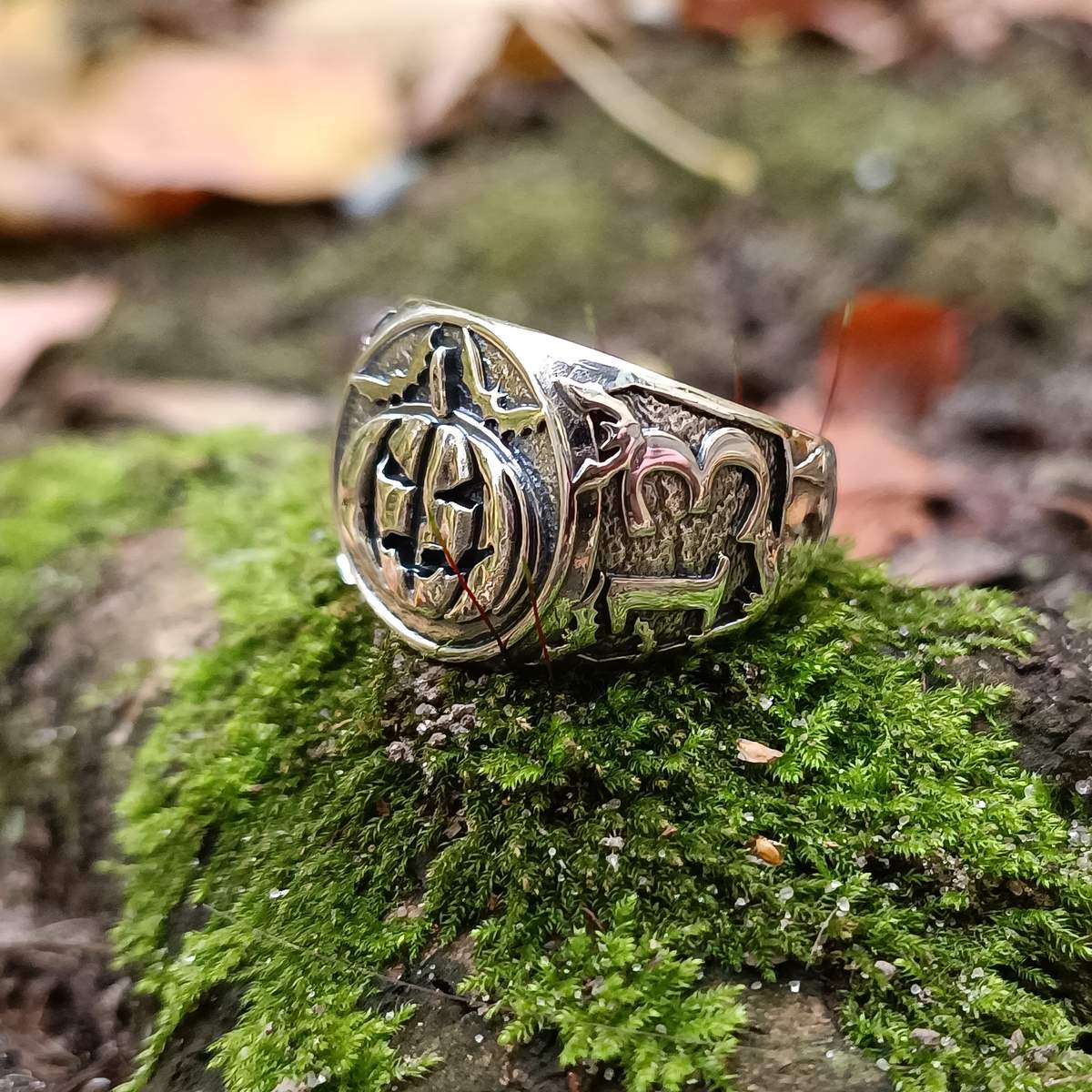 Halloween pumpkin ring