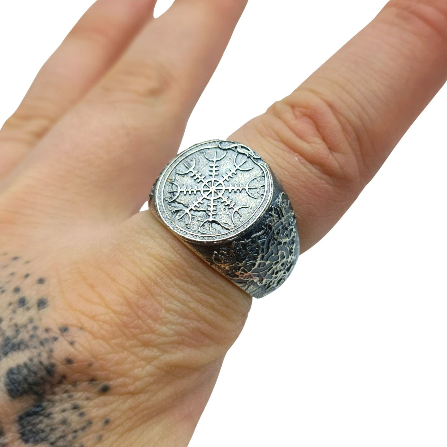Helm of Awe Ring