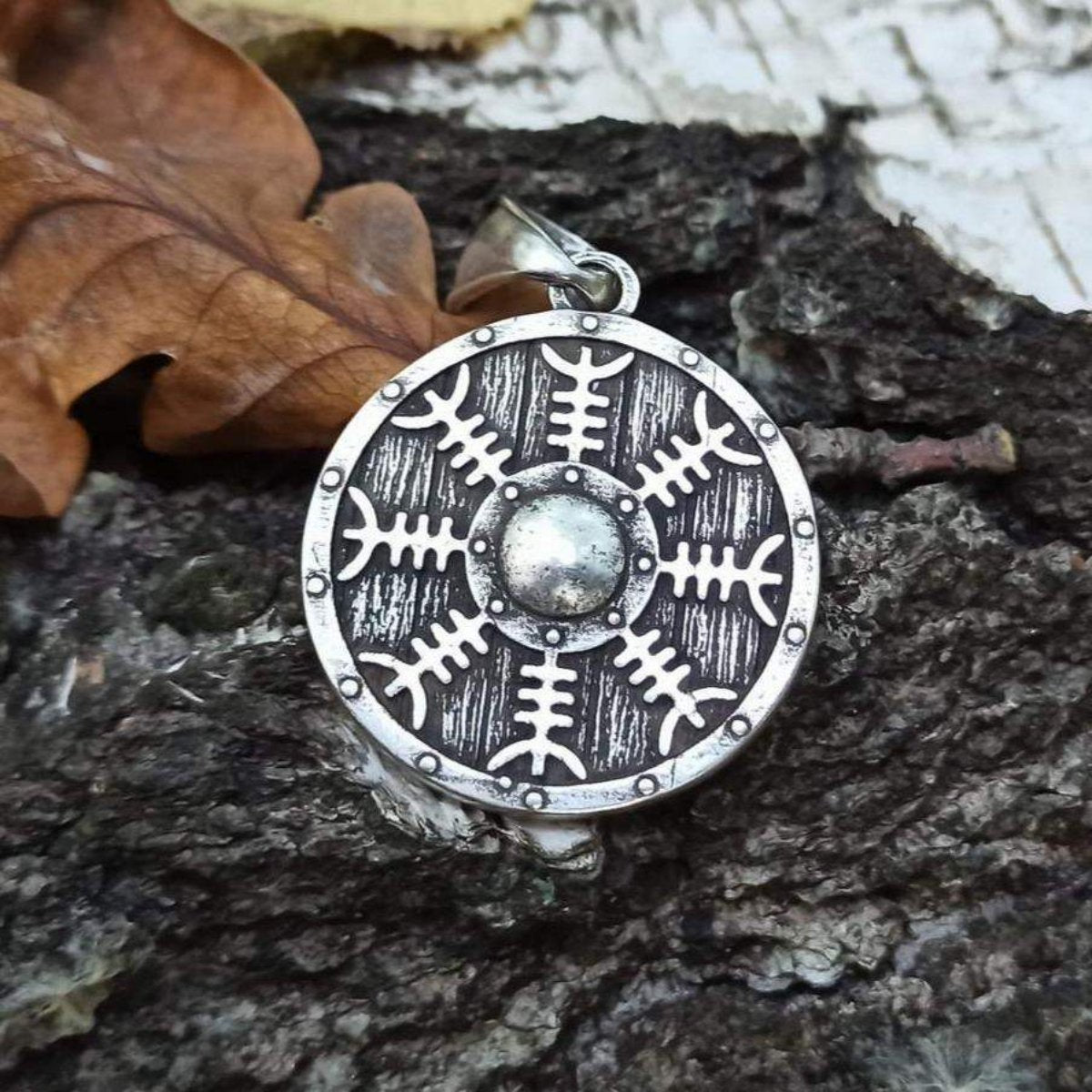 Helm of Awe on Viking shield pendant