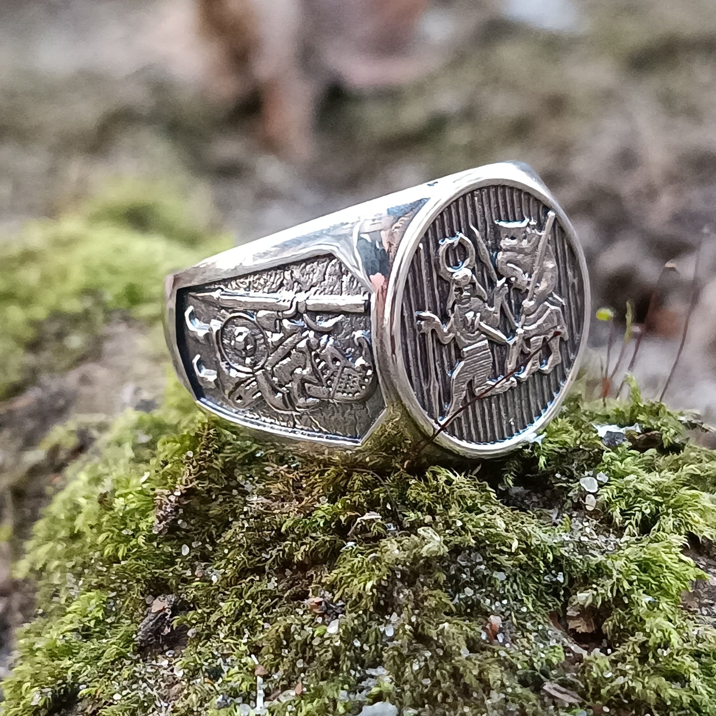 Torslunda dancer ring