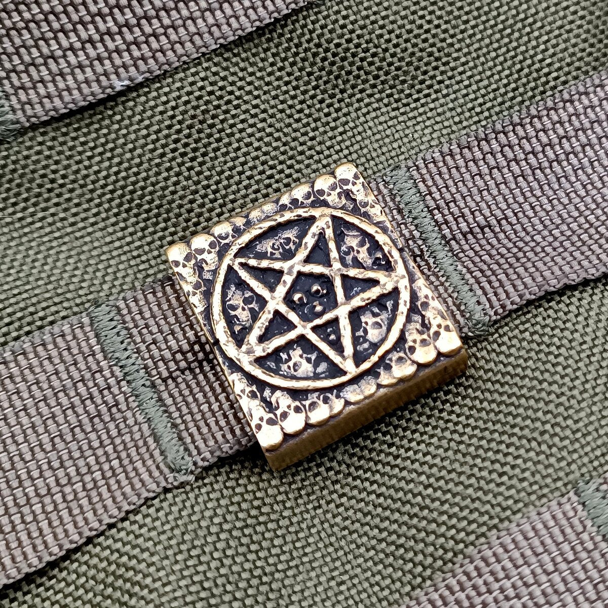 Hell molle clip