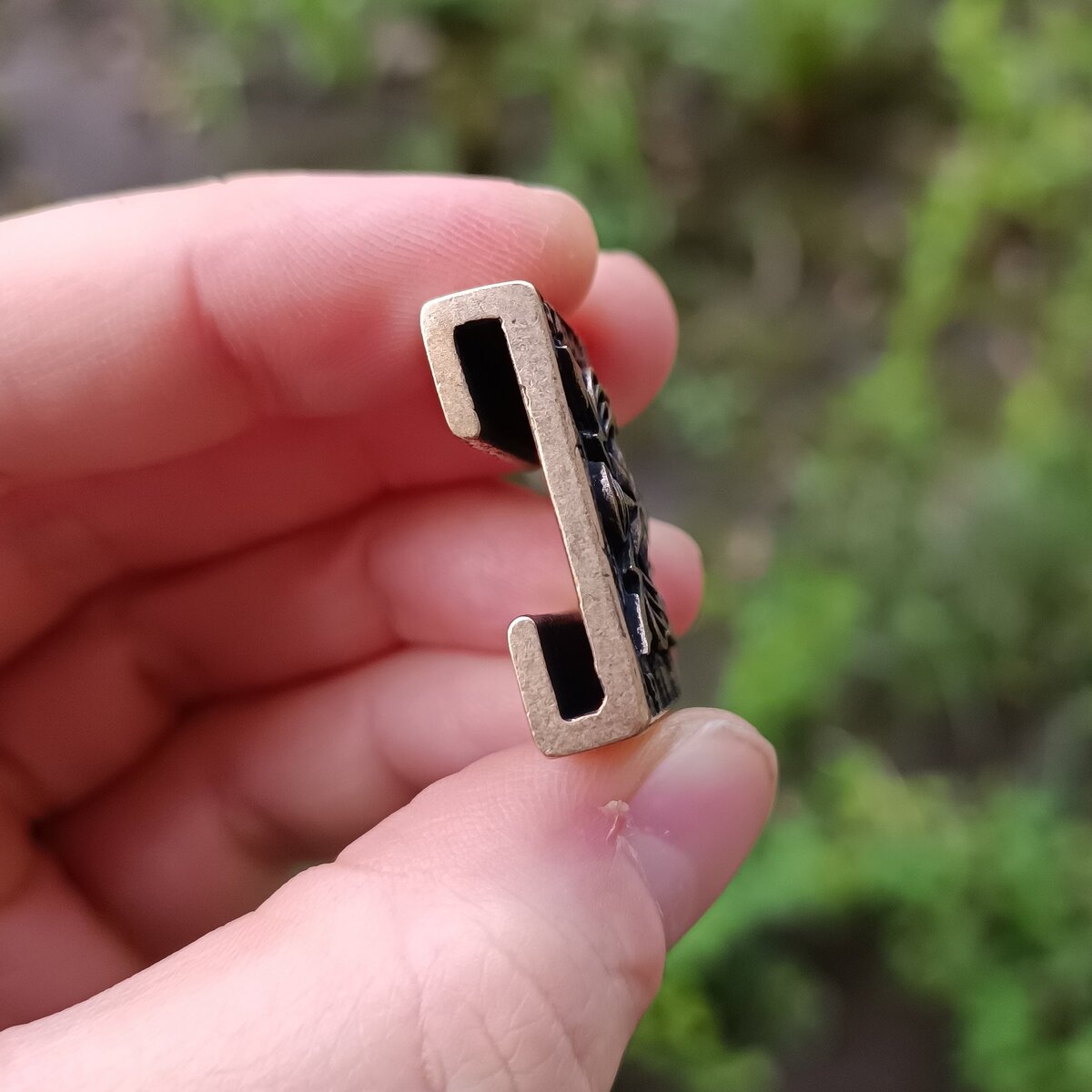 Ukrainian Signal Corps Molle clip