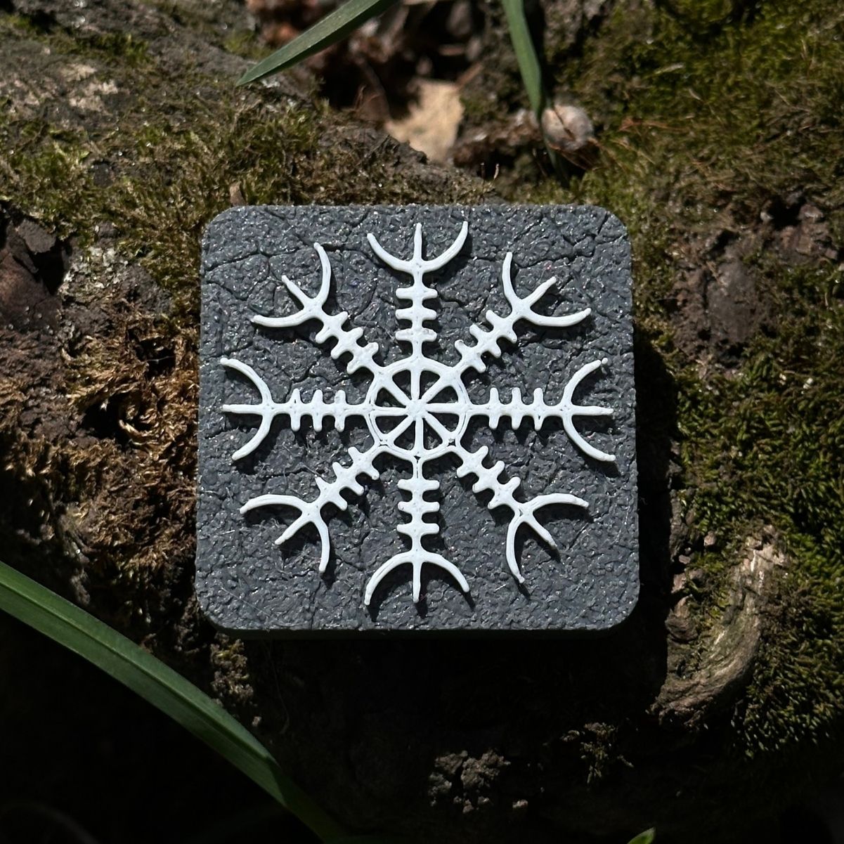 Helm of Awe magnet