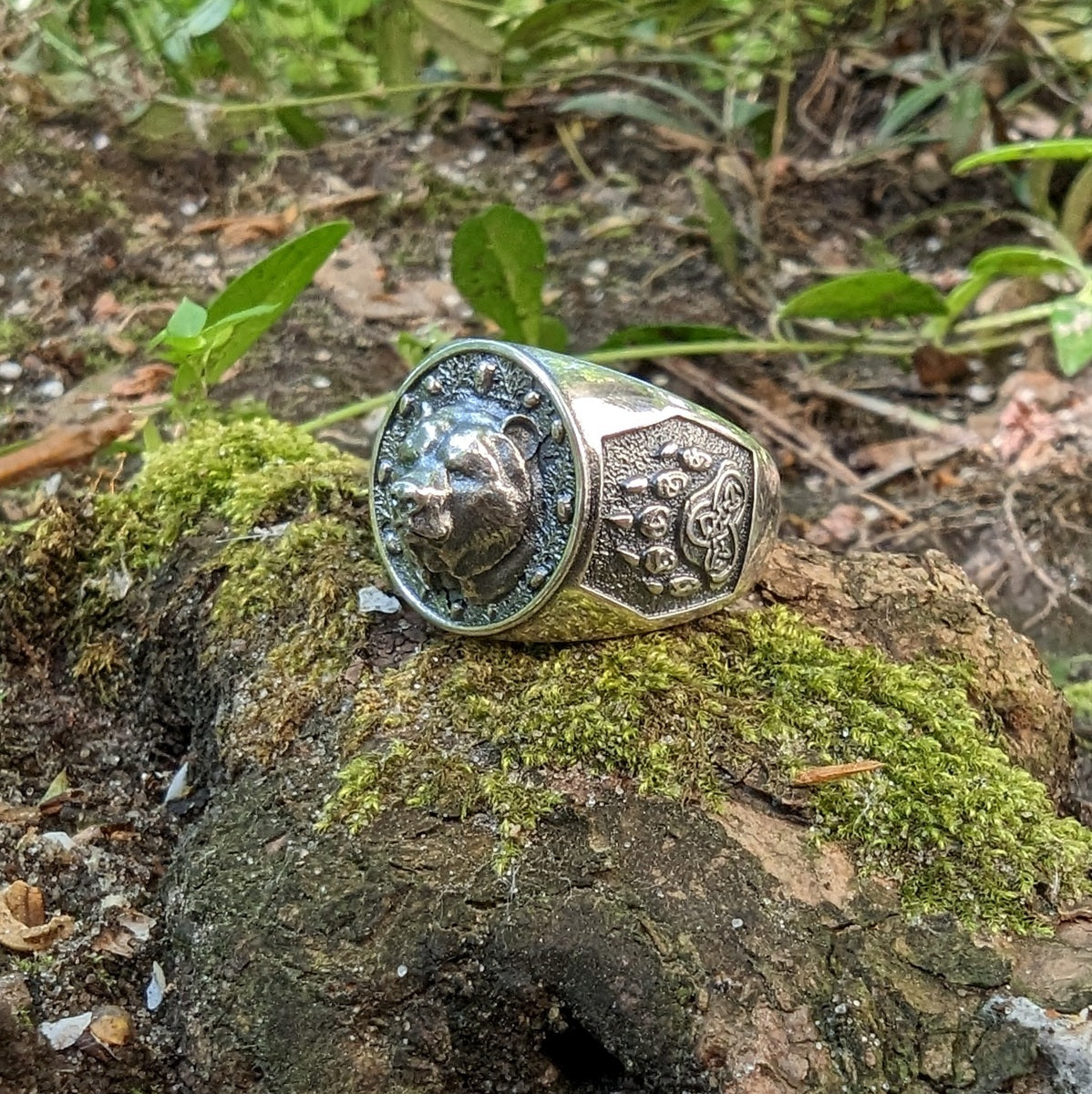 Viking bear ring
