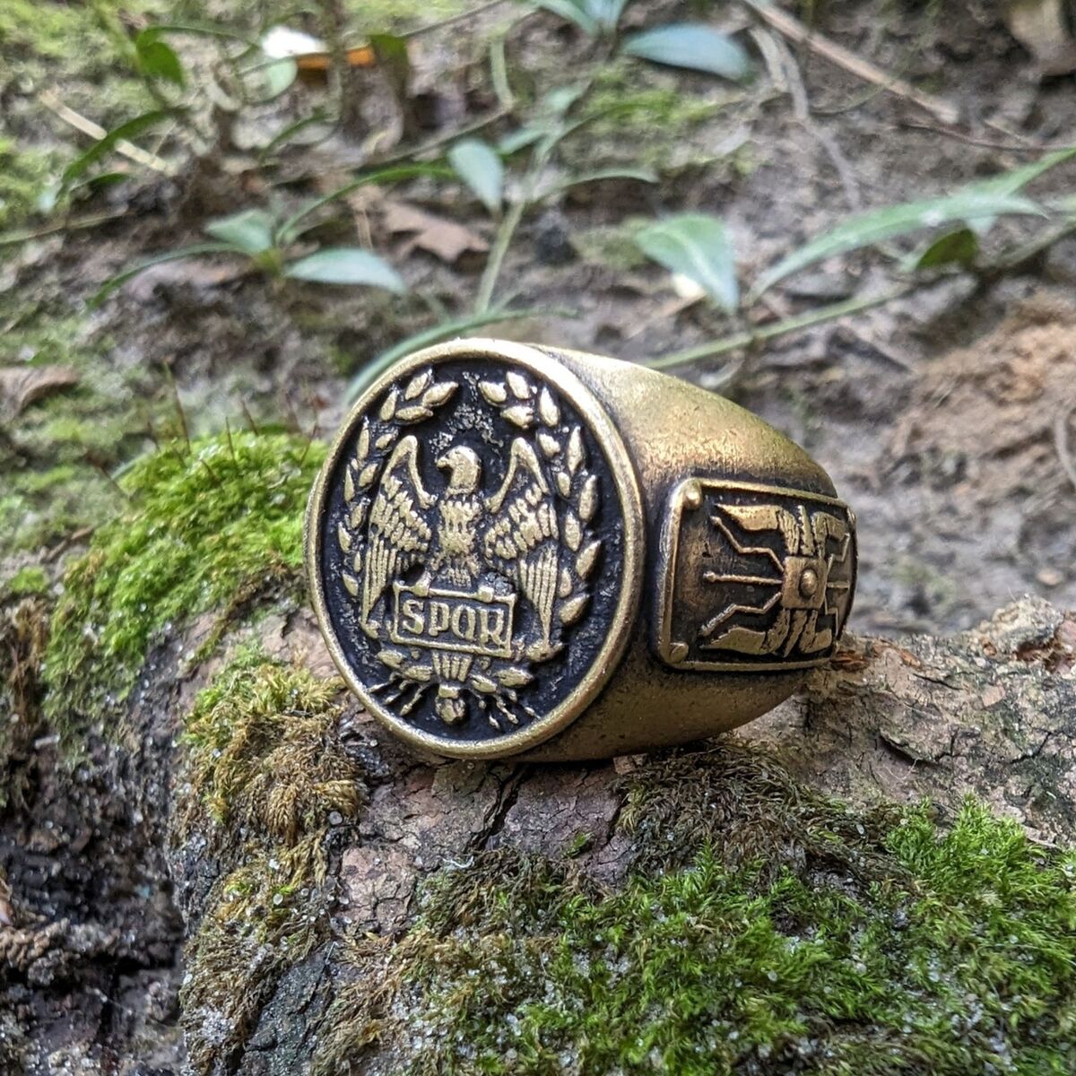 Roman eagle Aquila SPQR ring