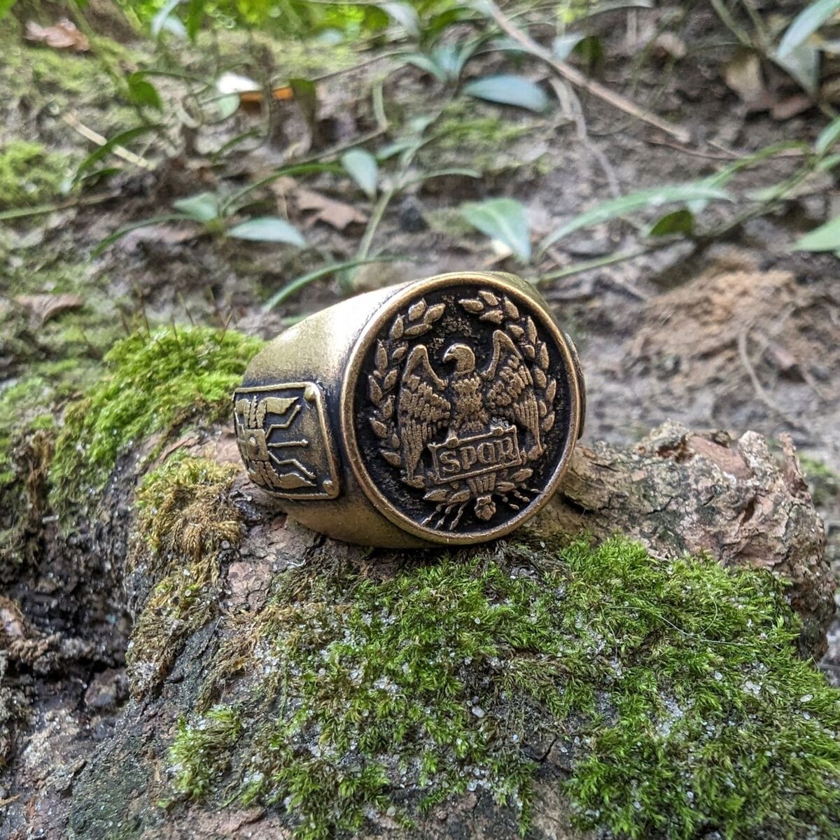 Roman eagle Aquila SPQR ring