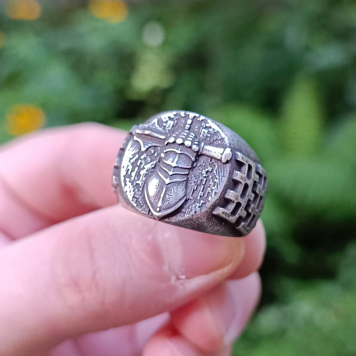 Ukrainian Tank Troops ring