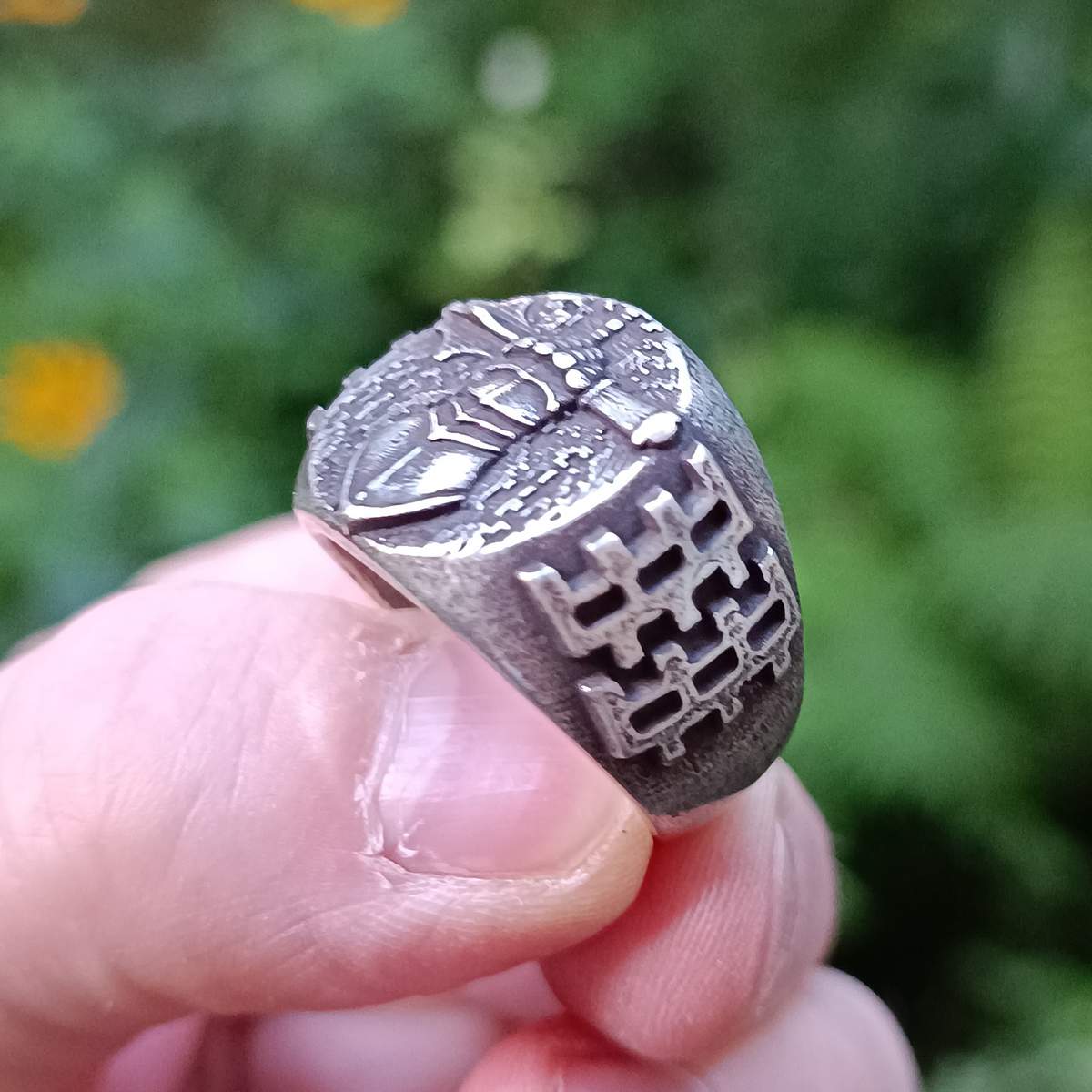Ukrainian Tank Troops ring
