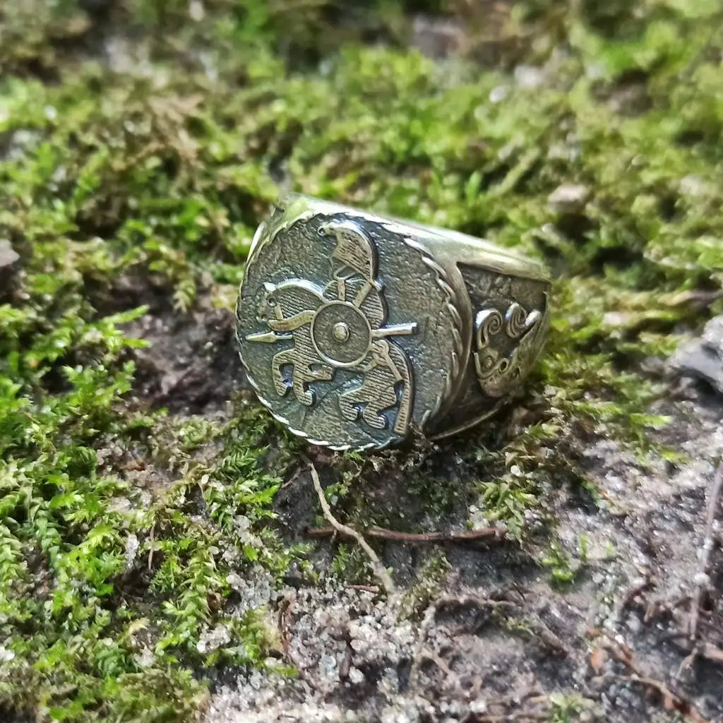 Horseman from Vendel plates signet ring