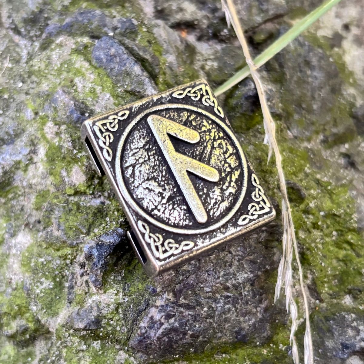 Ansuz rune molle clip