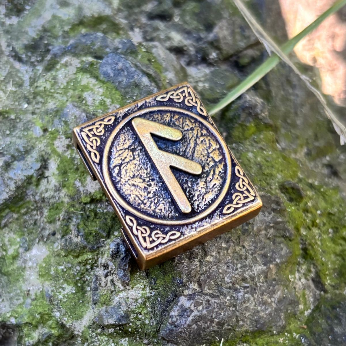 Ansuz rune molle clip
