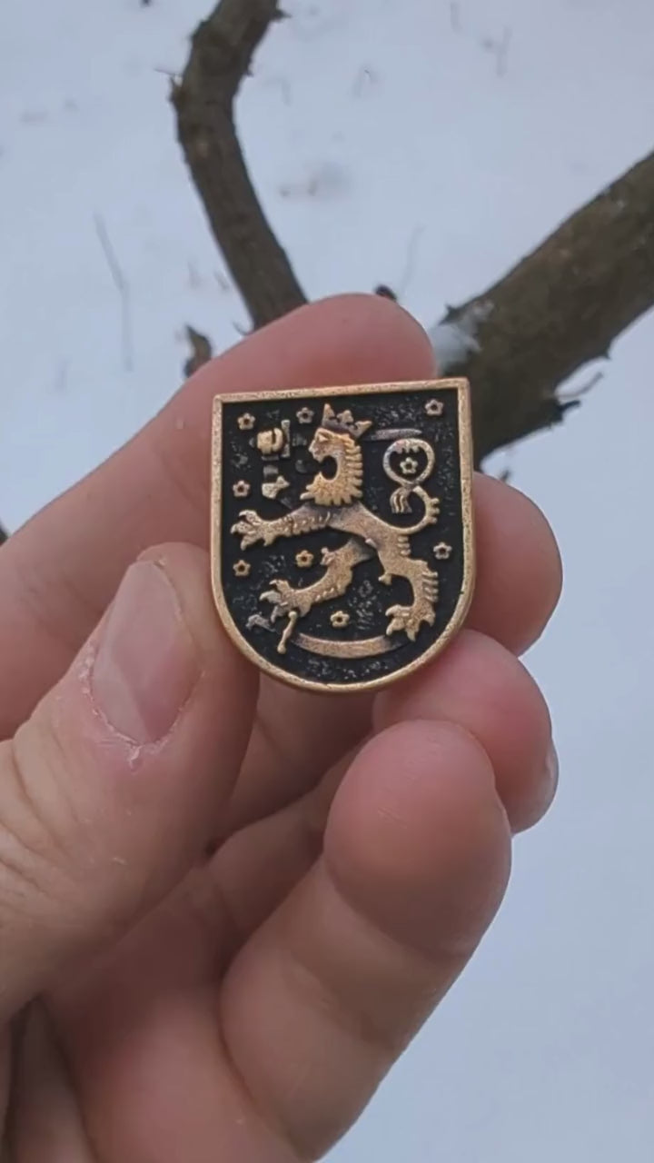 Finland Coat of arms paracord bead
