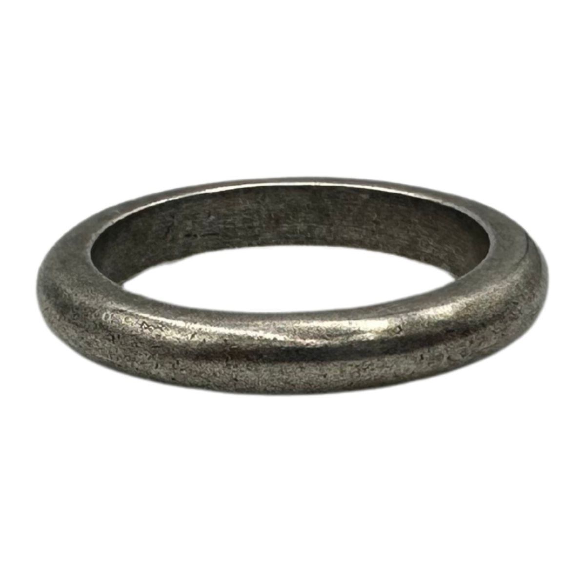 Minimalist simple ring