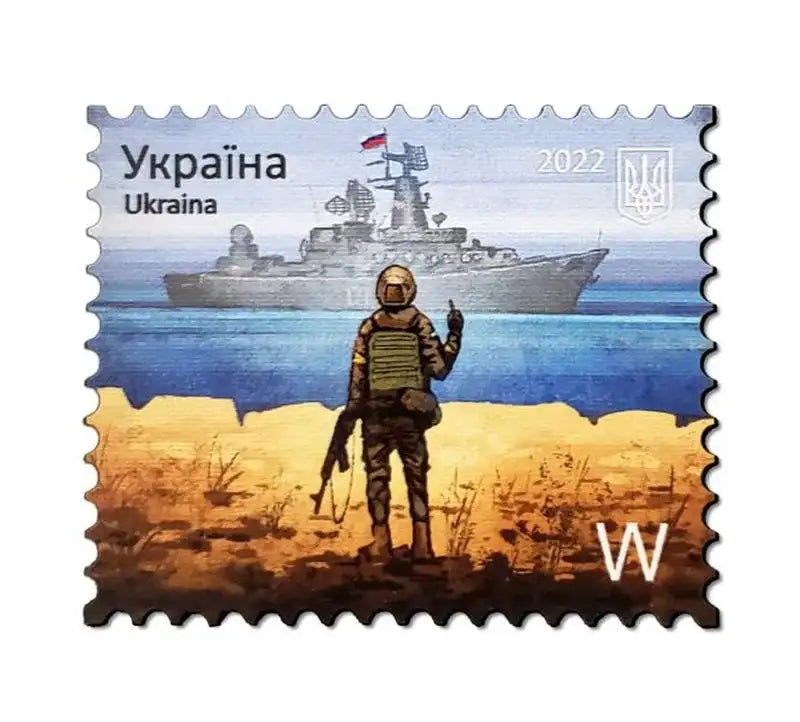 Fridge magnet with ship