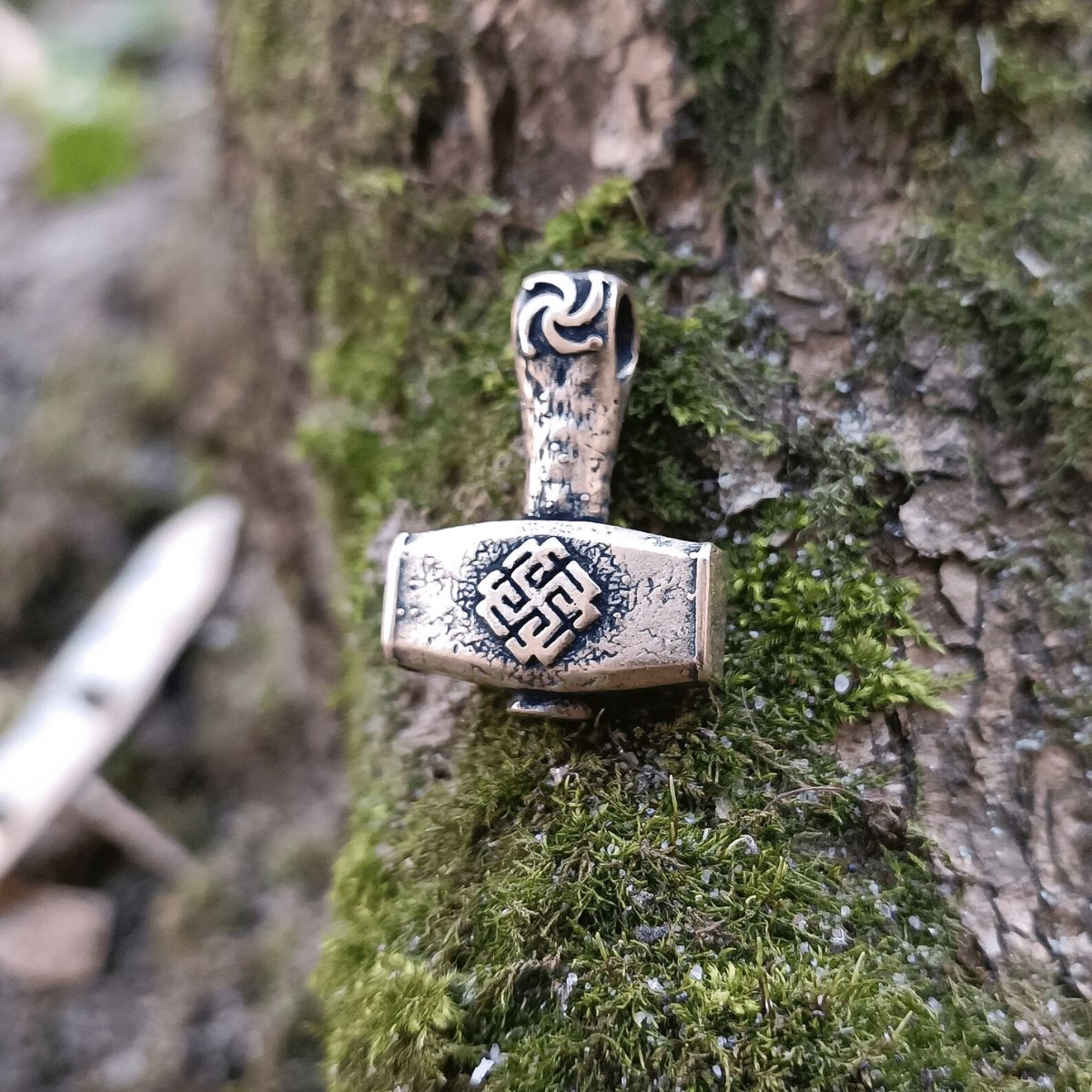 Svarozhich hammer pendant