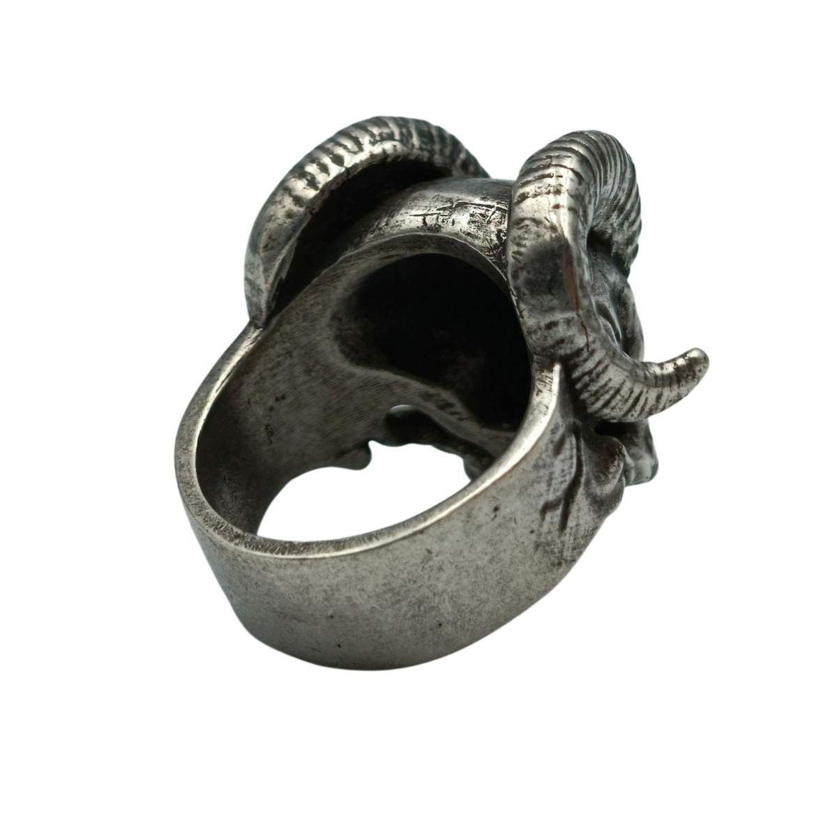 Demon horns skull ring