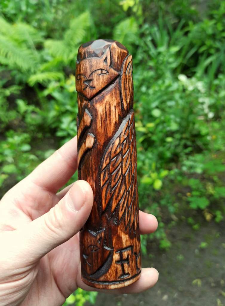 Freya goddesse wood carved statue